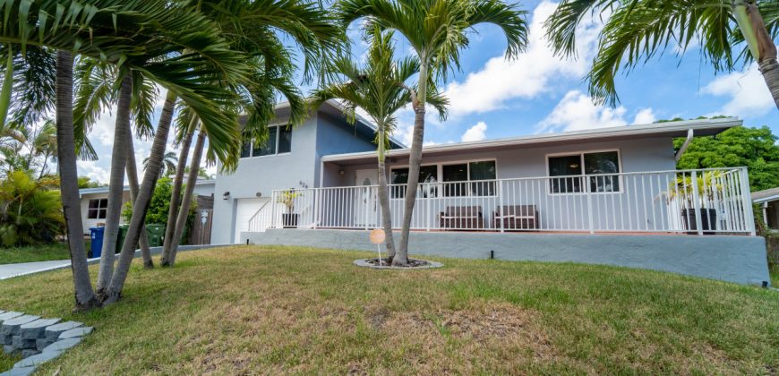 KMG: “PALM ESTATE” 3BD 3BA HALLANDALE HOME W/ POOL