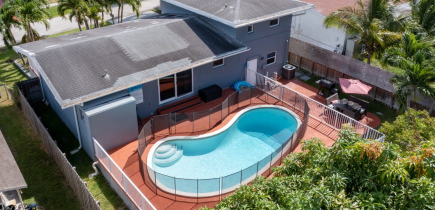 KMG: “PALM ESTATE” 3BD 3BA HALLANDALE HOME W/ POOL