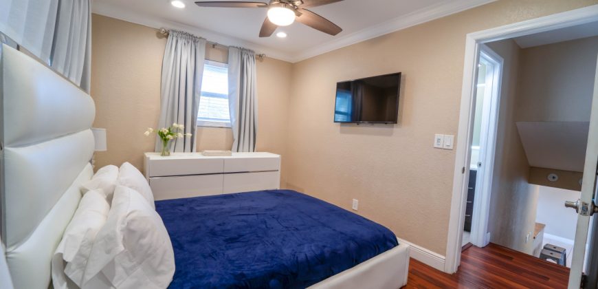 KMG: “PALM ESTATE” 3BD 3BA HALLANDALE HOME W/ POOL