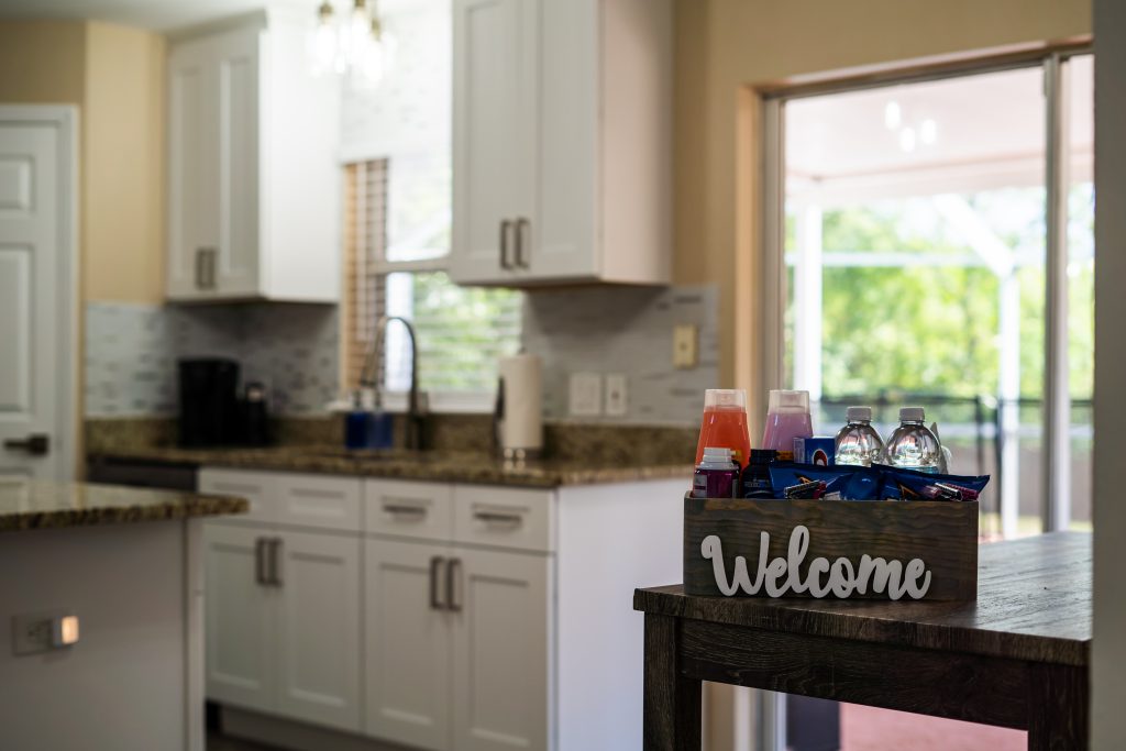 If you are looking for a temporary place to live in Tampa Bay while you’re in the process of moving or buying a new home, Rossignol LaCroix Quarters offers the comfort, convenience, and luxury that you’re seeking. With room for a family of 10, this fully furnished, two-story private home features 4 bedrooms, 2.5 bathrooms, a 2-car garage, a pool, and a sought-after location!