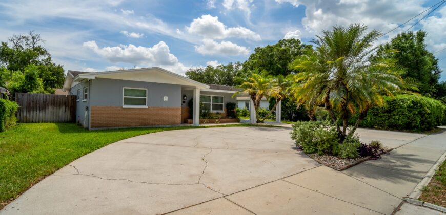 KMG: “AQUA VILLA” 3BD 2BA W/ HEATED POOL BY TPA AIRPORT