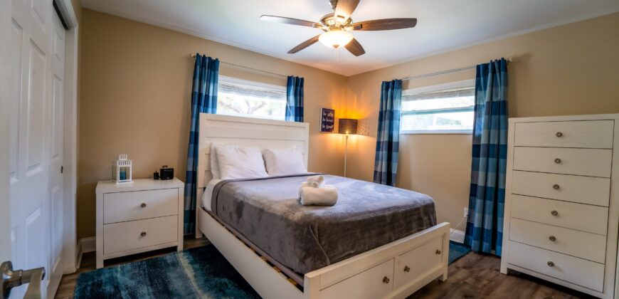 KMG: “AQUA VILLA” 3BD 2BA W/ HEATED POOL BY TPA AIRPORT