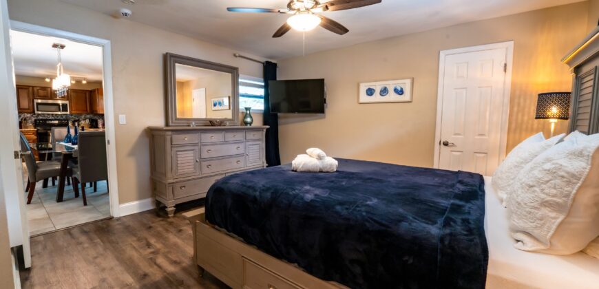 KMG: “AQUA VILLA” 3BD 2BA W/ HEATED POOL BY TPA AIRPORT